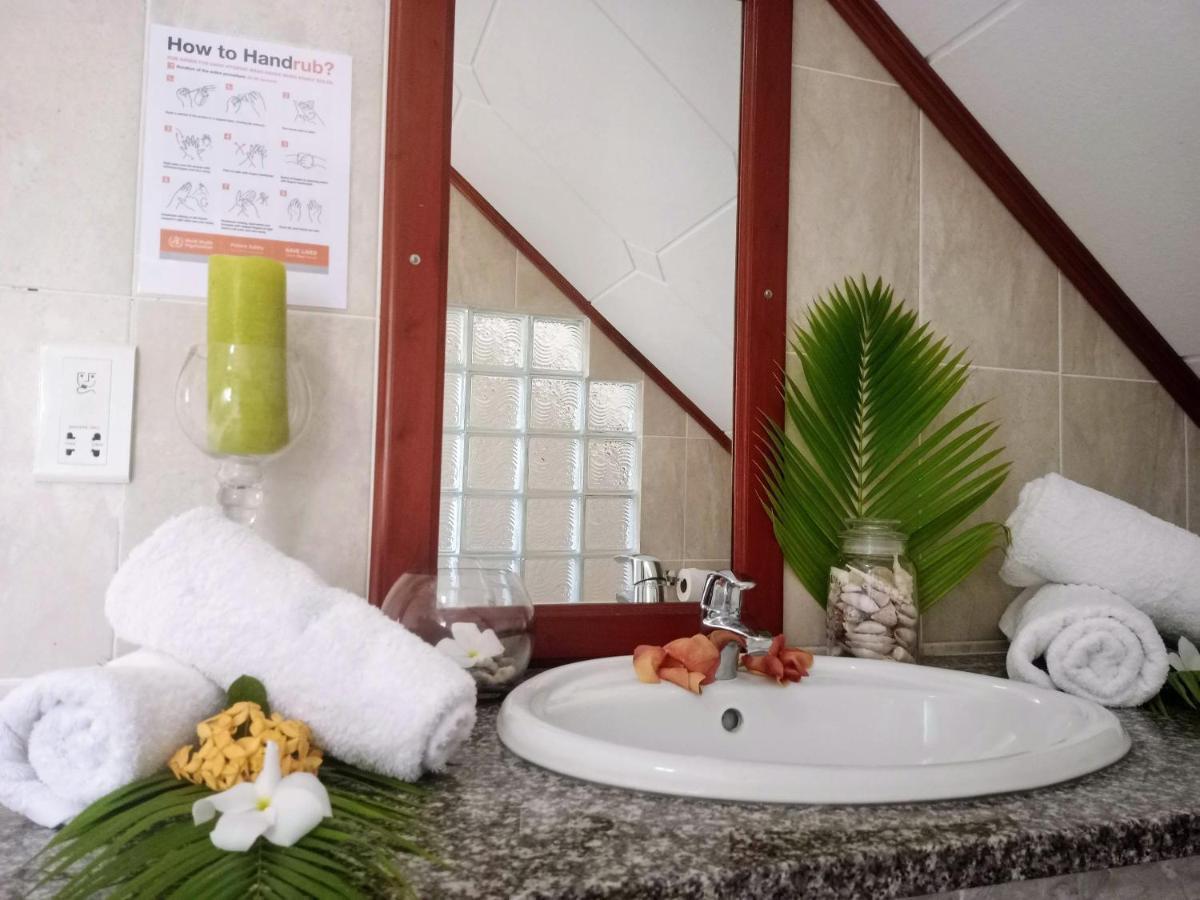 Badamier Self-Catering Apartment La Digue Bagian luar foto