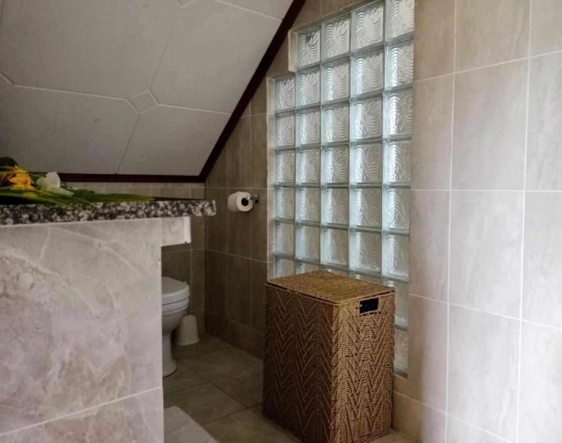 Badamier Self-Catering Apartment La Digue Bagian luar foto