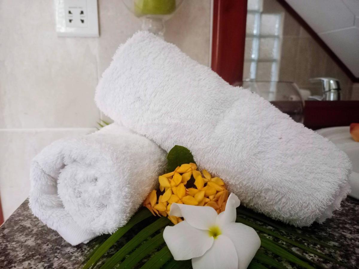 Badamier Self-Catering Apartment La Digue Bagian luar foto