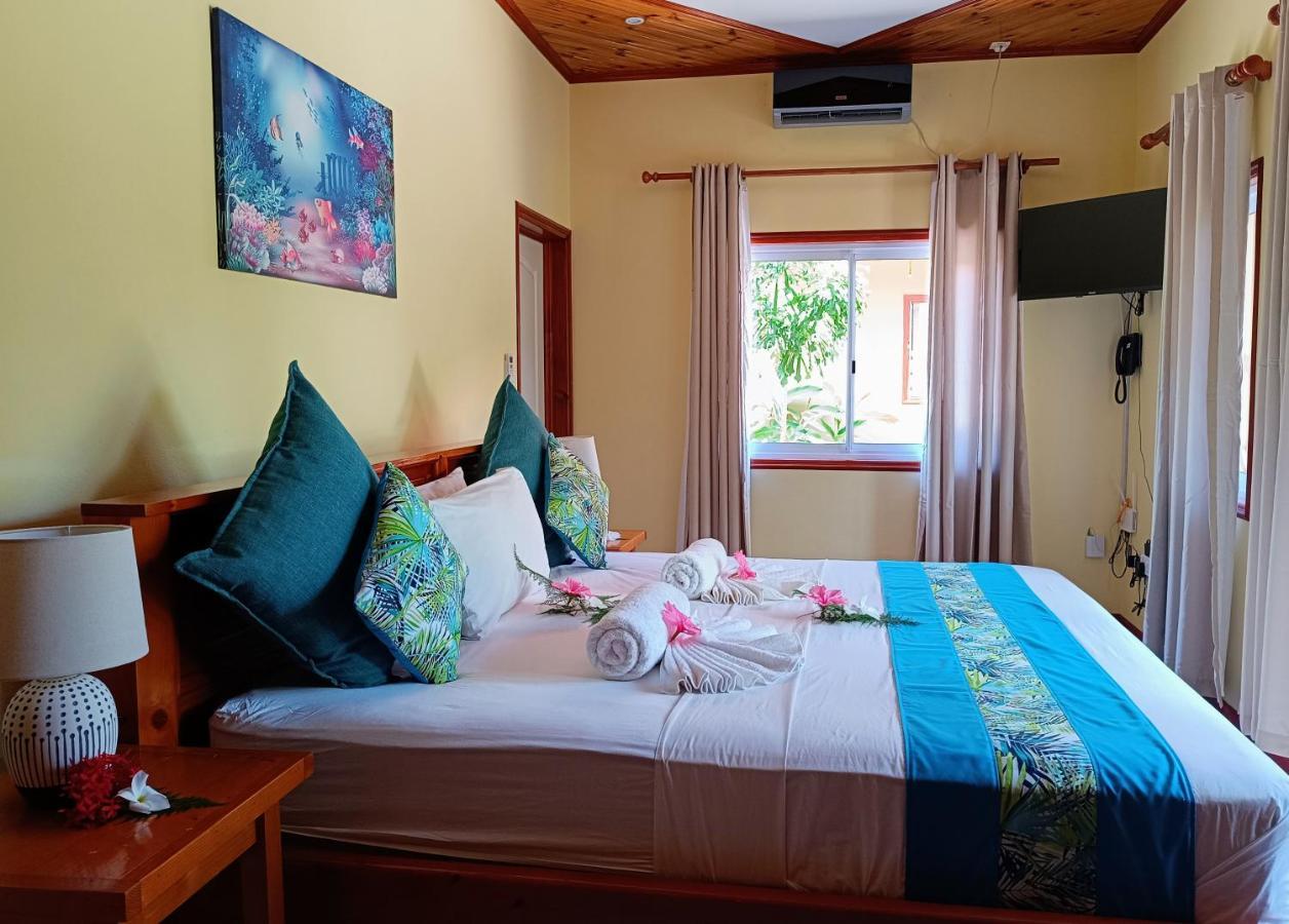 Badamier Self-Catering Apartment La Digue Bagian luar foto