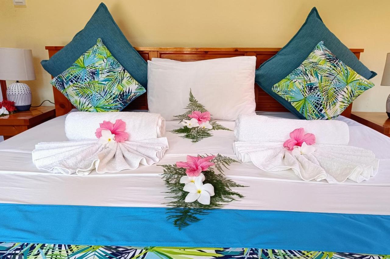 Badamier Self-Catering Apartment La Digue Bagian luar foto