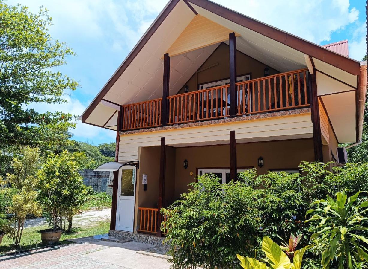 Badamier Self-Catering Apartment La Digue Bagian luar foto