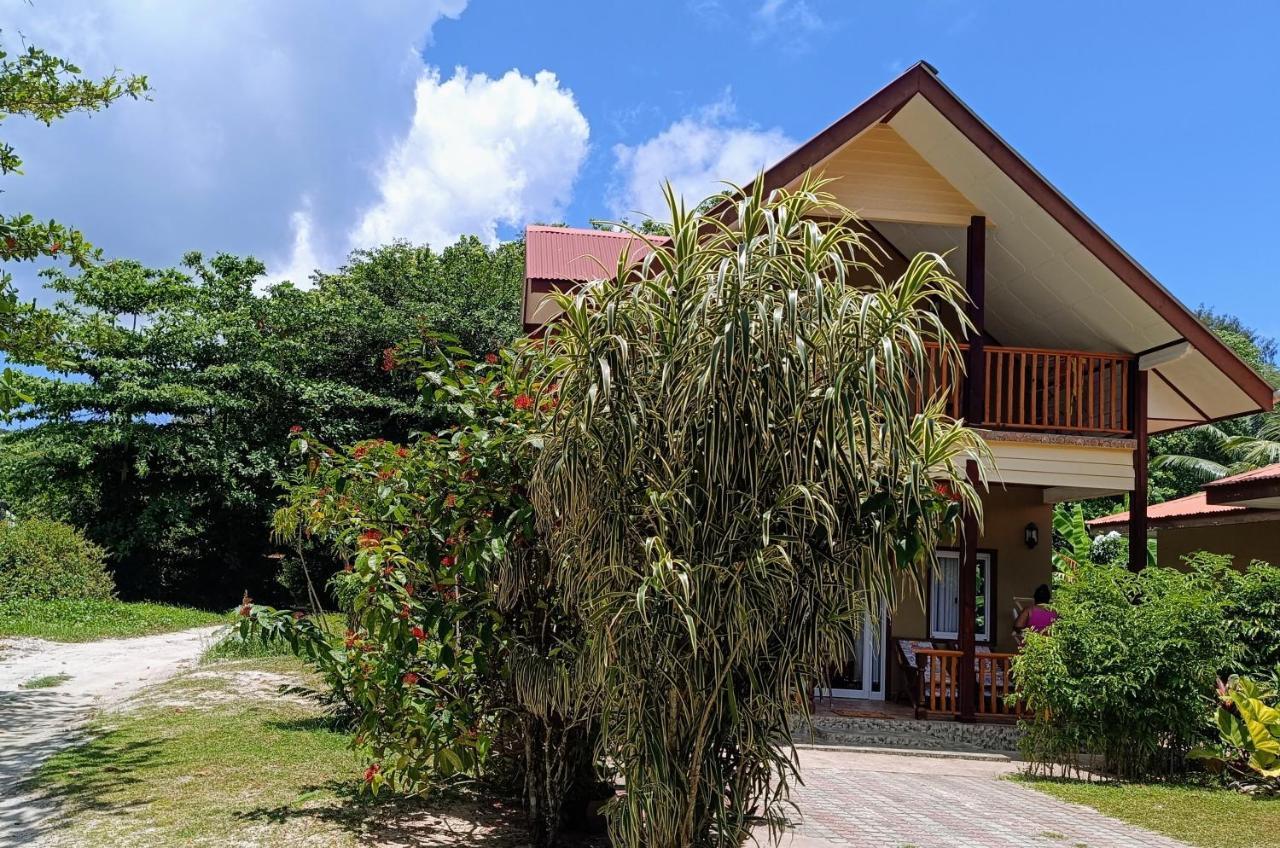 Badamier Self-Catering Apartment La Digue Bagian luar foto